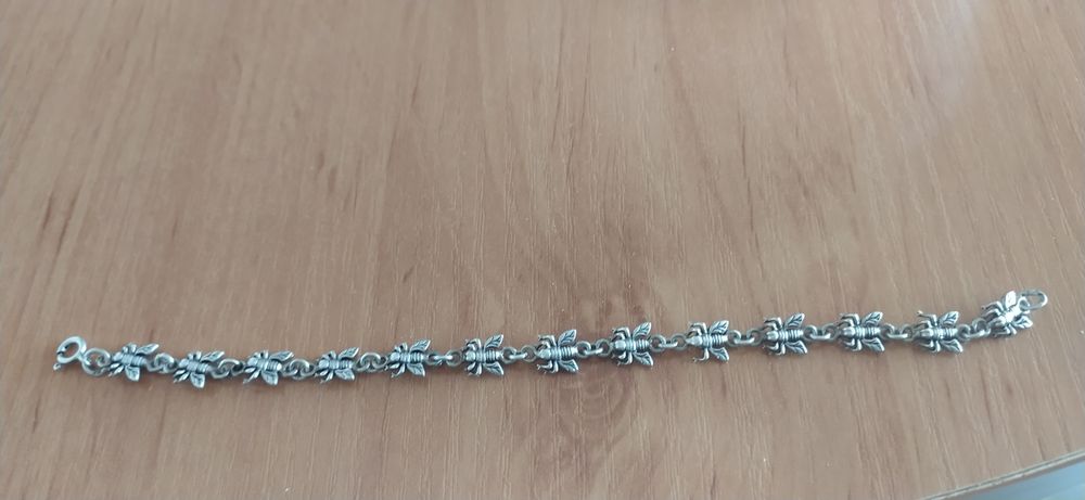 Bransoletka,bardzo urokliwa, małe muszki