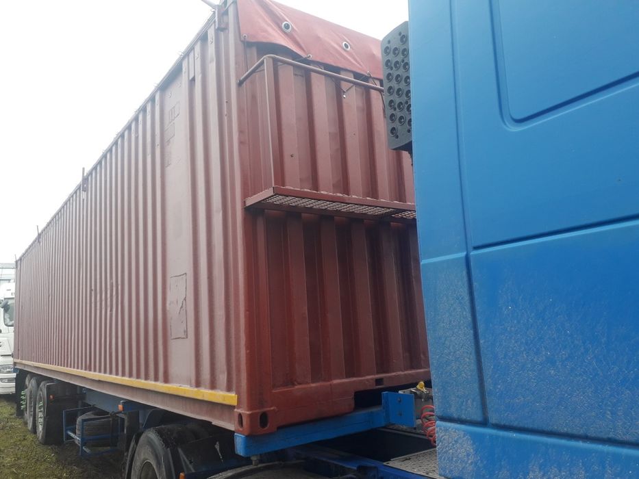 Напів-причіп контейнеровоз