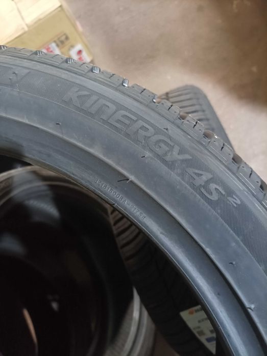 Óptima oportunidade.Vendo pneus NOVOS Hankook Kinergy 4s (4 Seasons)