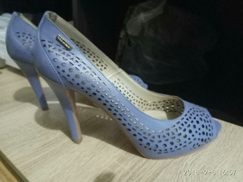 Летние-осенние кожаные туфли