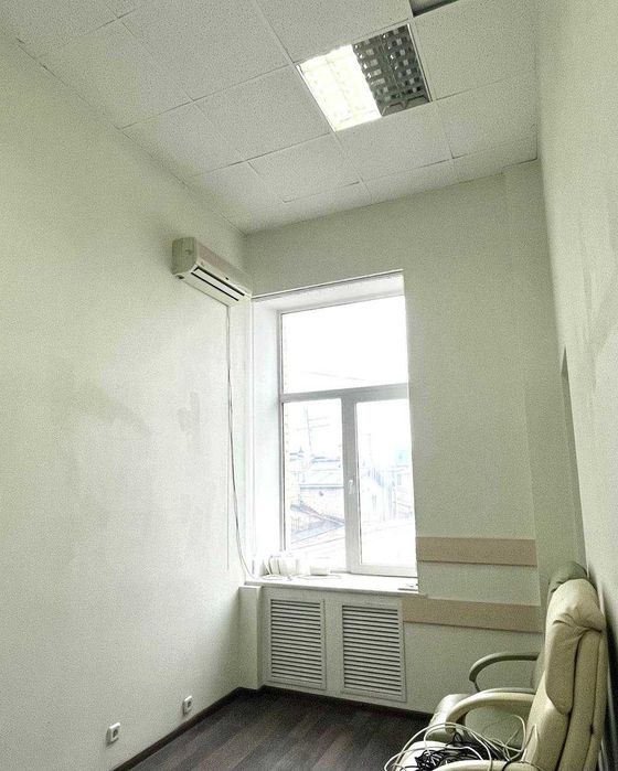 Сучасна переговорна 53м² біля метро Майдан/Хрещатик. ІНТЕРНЕТ Є ЗАВЖДИ