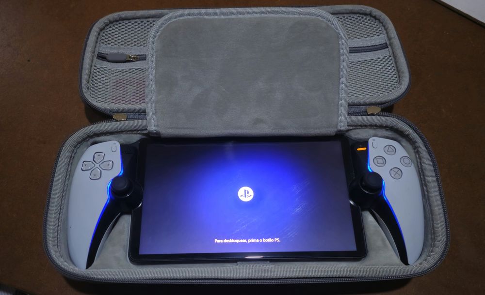 Ps5 Edition digital +2 comandos+ playstation portal( com mala de protecção)+ cadeira Alpha Gamer Nebula