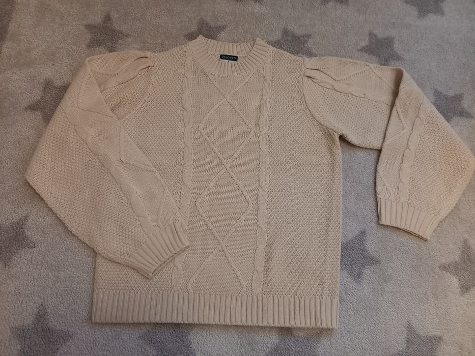 Sweter beżowy ciepły