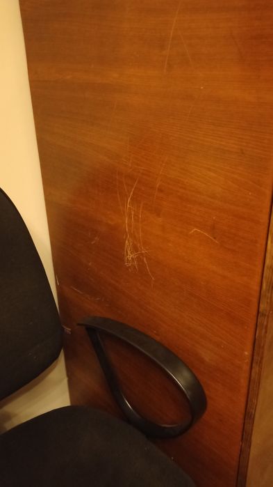 Шкаф двухстворчатый лакированный