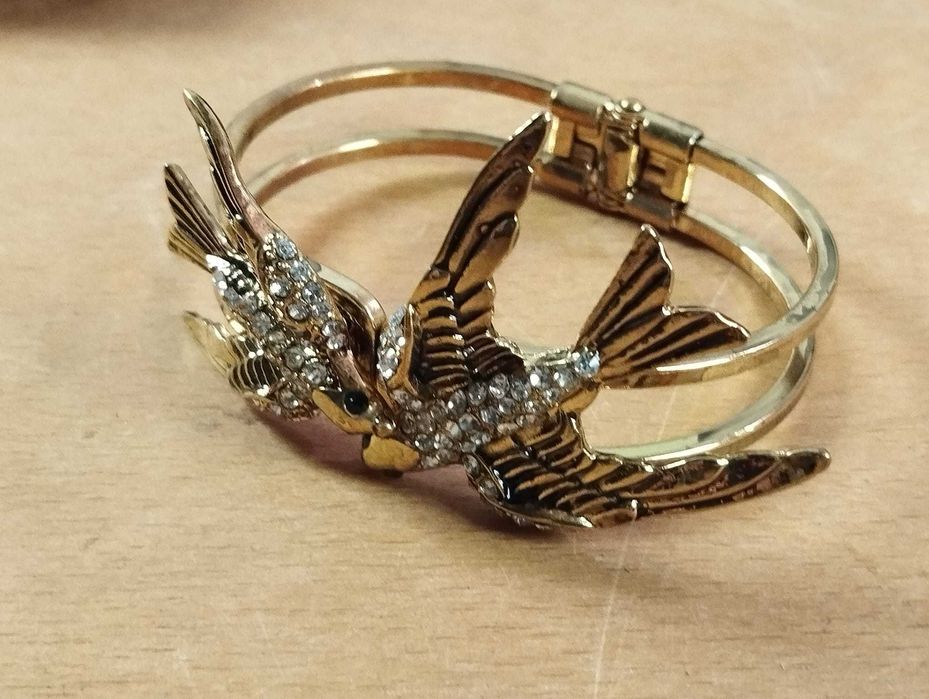 Pulseira Bracelete Andorinhas Douradas