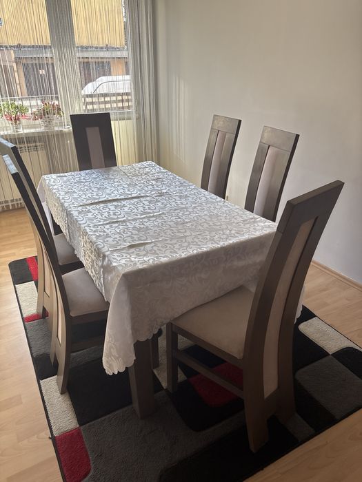 Sprzedam stol wraz z krzeslami pilnie