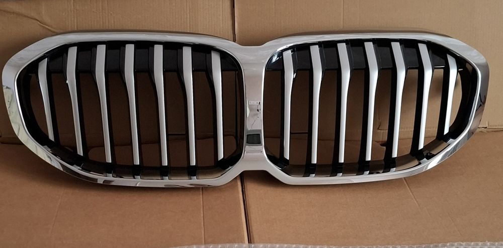 BMW 1 F40  решётка радиатор BTA 70768 95