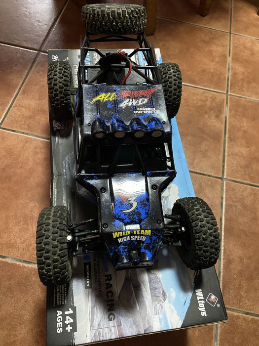 Carro telecomandado WLTOYS
