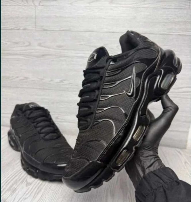 Air Max TN Plus Czarny r.40