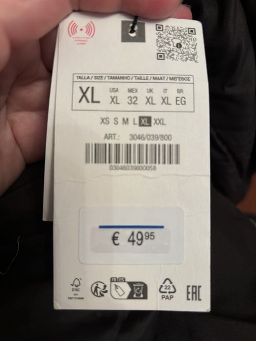 Курточка Zara  M нова