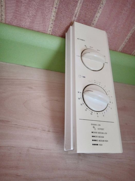 Панель управления микроволновки с таймером Galanz TM 30 MU 01 U.