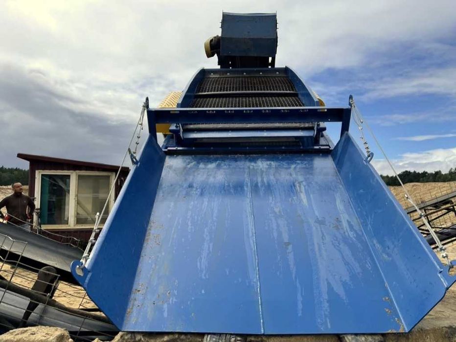 Przesiewacz dwupokładowy typu PB-2x4,5/M22