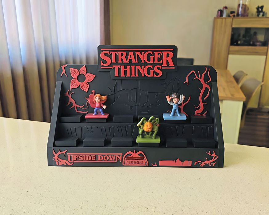 Expositor  Tales From '85 Stranger Things McDonalds
