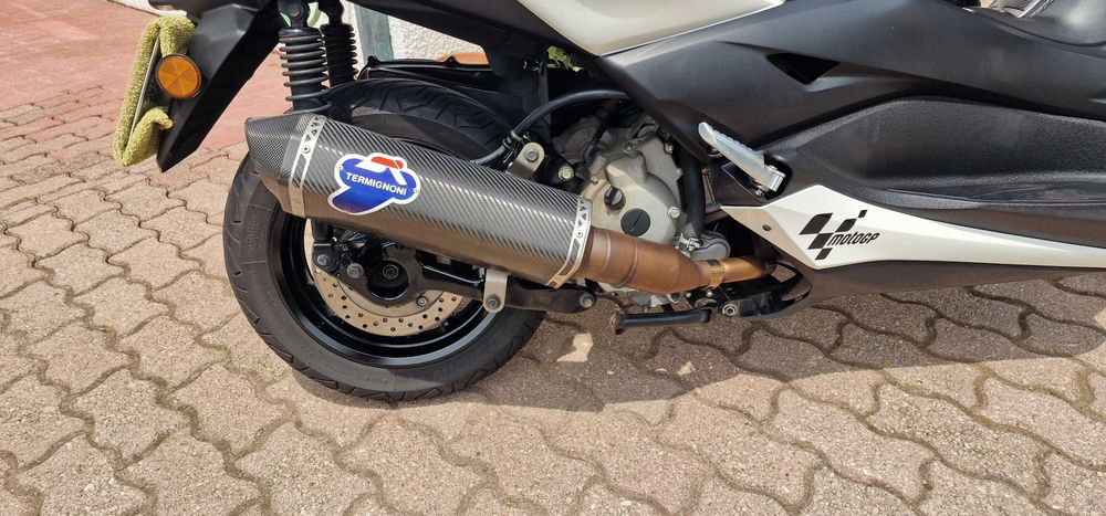 Yamaha X-Max 300 em muito bom estado, Extras, Revisões em dia