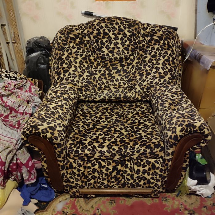 Комоды, кресло - кровать