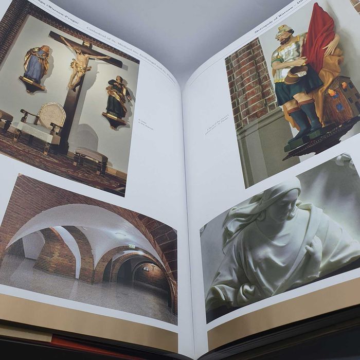 Livro - Adam Bujak - Polish Cathedrals - Ref.PAR7