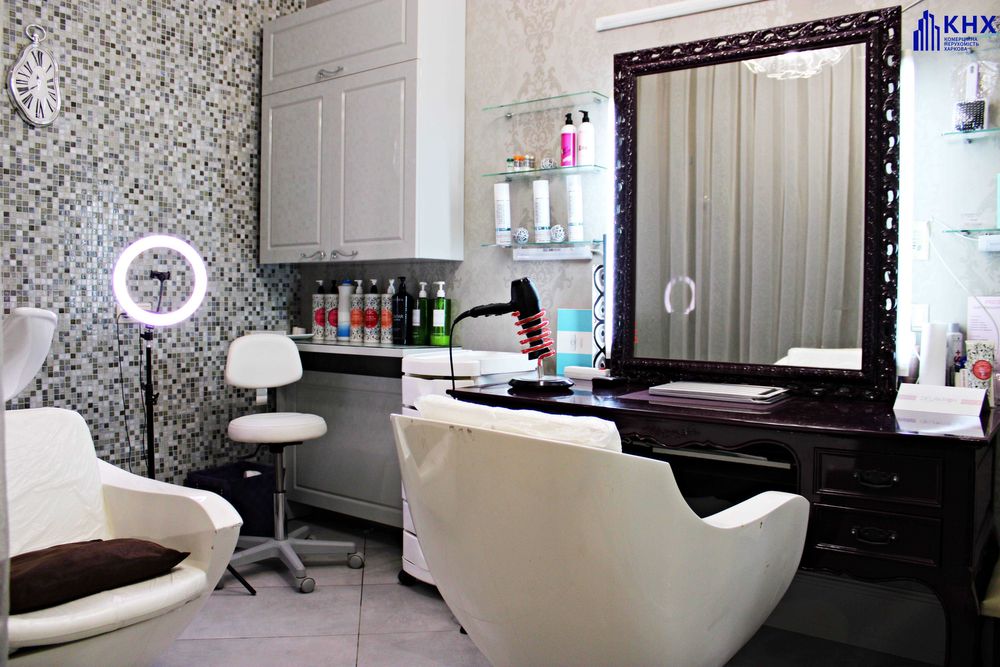 Готовий салон краси у центрі міста біля Nikas