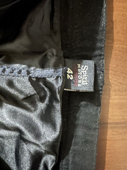 Жіночі шкіряні штани