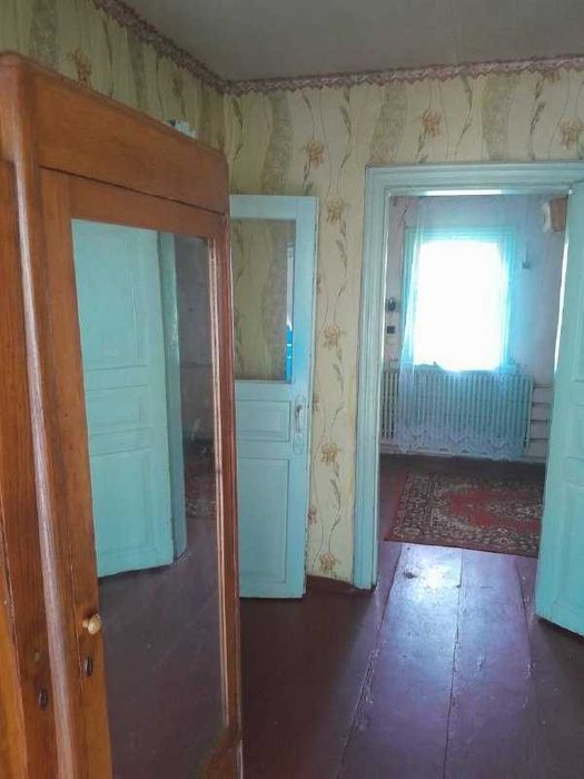 Продаж будинку в селі Берестянка.Літня кухня,погріб,криниця.