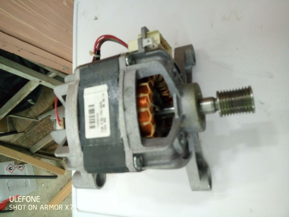 Запчастини до пральної машини Hotpoint Ariston Aqualtis на 6кг