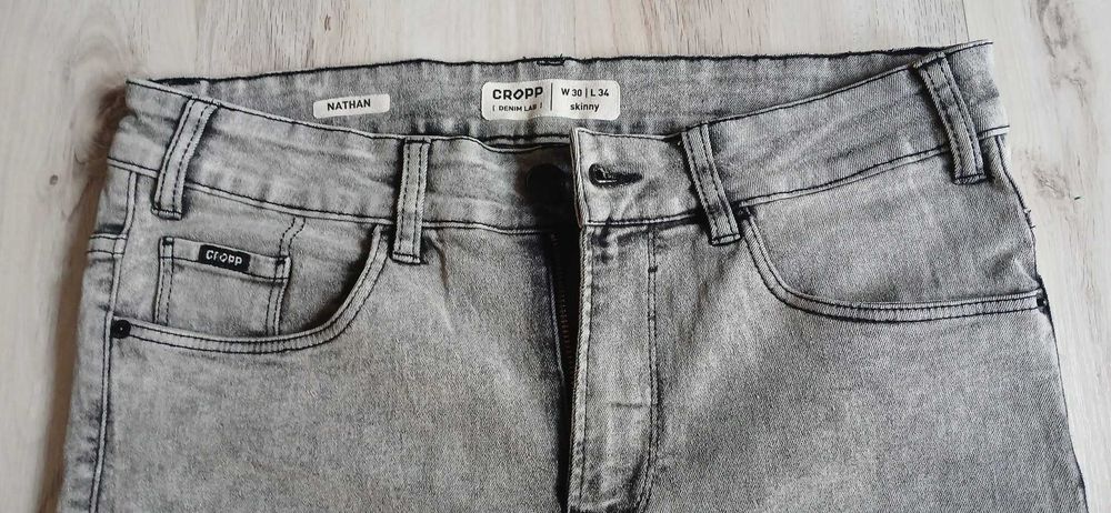 NIE sprzedaję TANIo  rzeczy! >bo sprzedaję dobre!NOWE !Cropp  rozm.30/34 ,