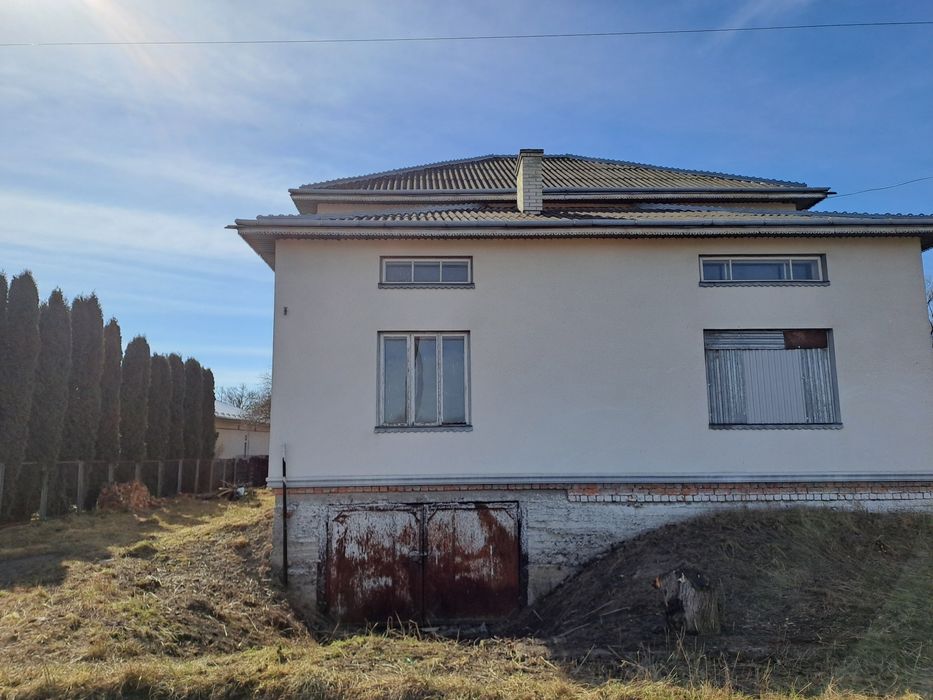 Продається будинок ( незавершене будівництво)
