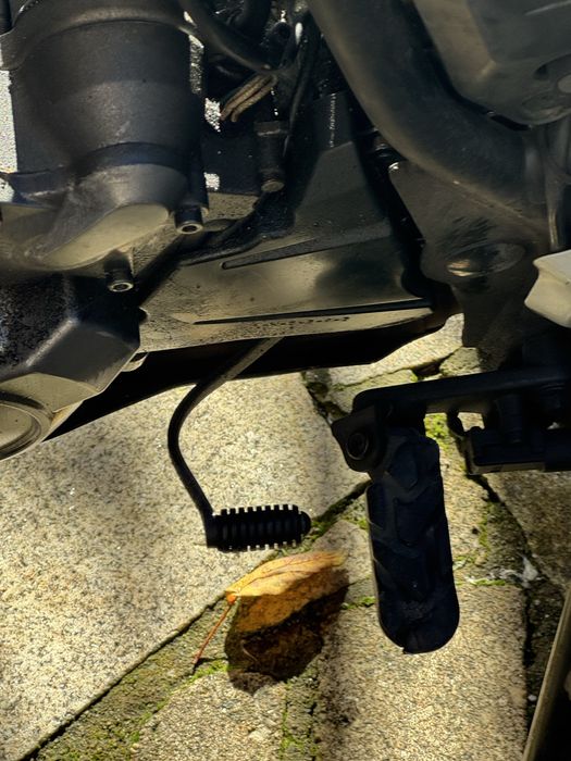 Yamaha xt660x  acidentada pequenos arranjos