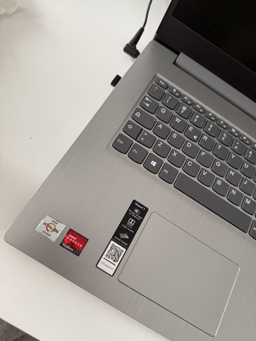 Lenovo IdeaPad 3