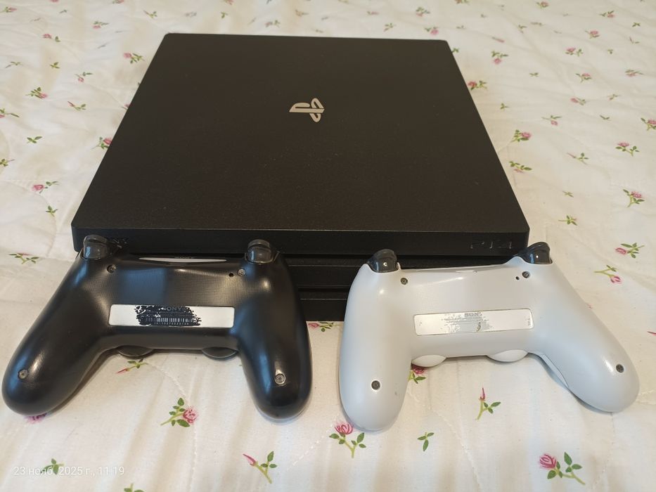 Продам Sony PlayStation SP4 Pro 1Tb, сони плей стейшион.