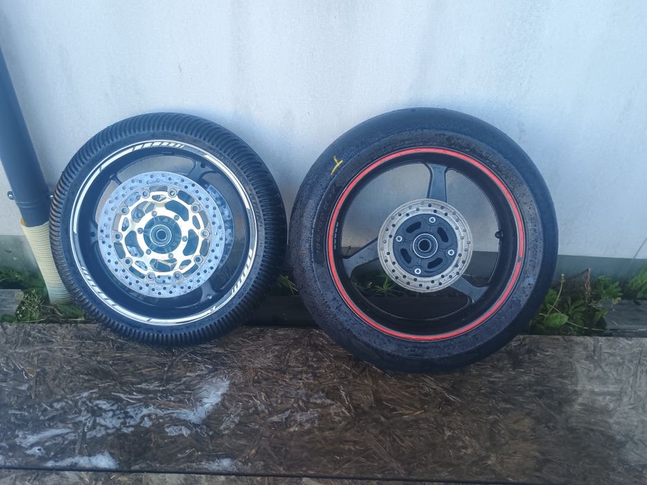 Felga przód + tył Honda CBR 600 rr pc37 B kompletne
