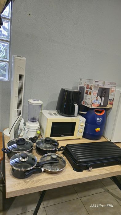 Electronics and Kitchen440810043479828483