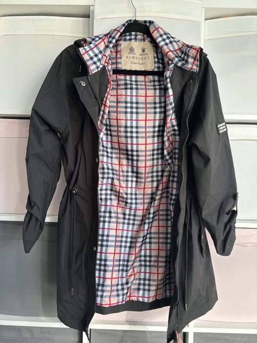 nowa kurtka Burberry M