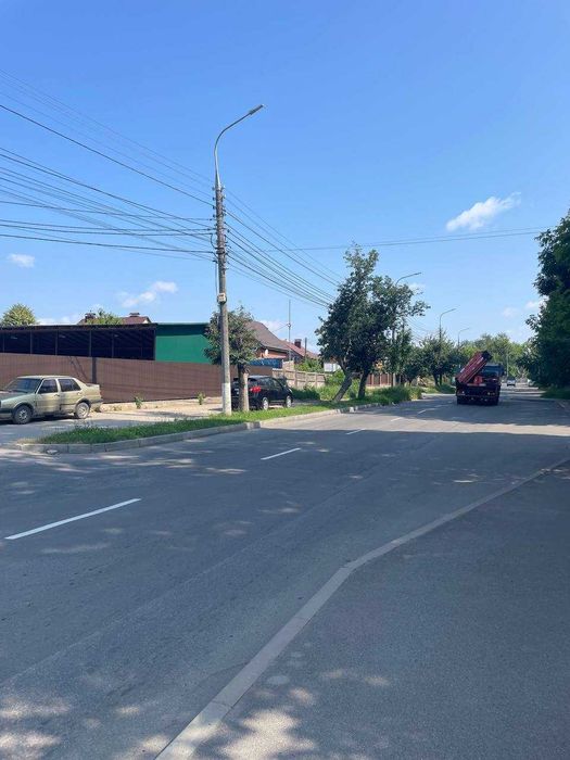 Прдаж комерційноі ділянки