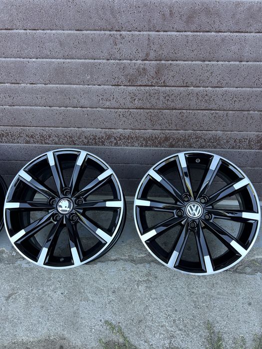 Диски 5/112r17 London Лондон Пасат Б8 Vaggroup PassatB8