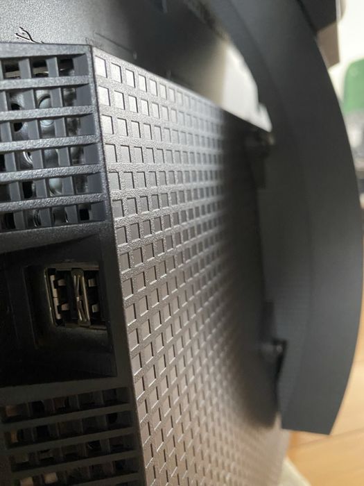 Монітор з колонками