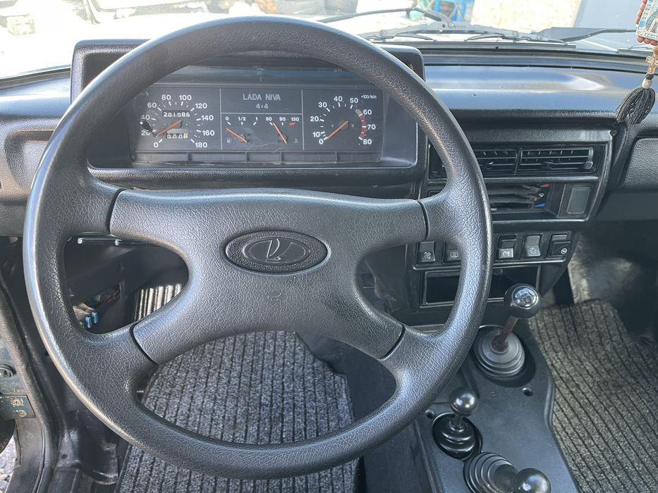Продам ВАЗ 21214 Нива Тайга
