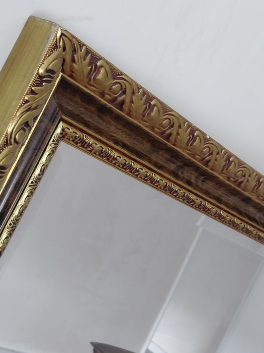 Grande Espelho de Parede com Moldura Clássica Dourada (147,5 x 77,5 cm) – Excelente Estado