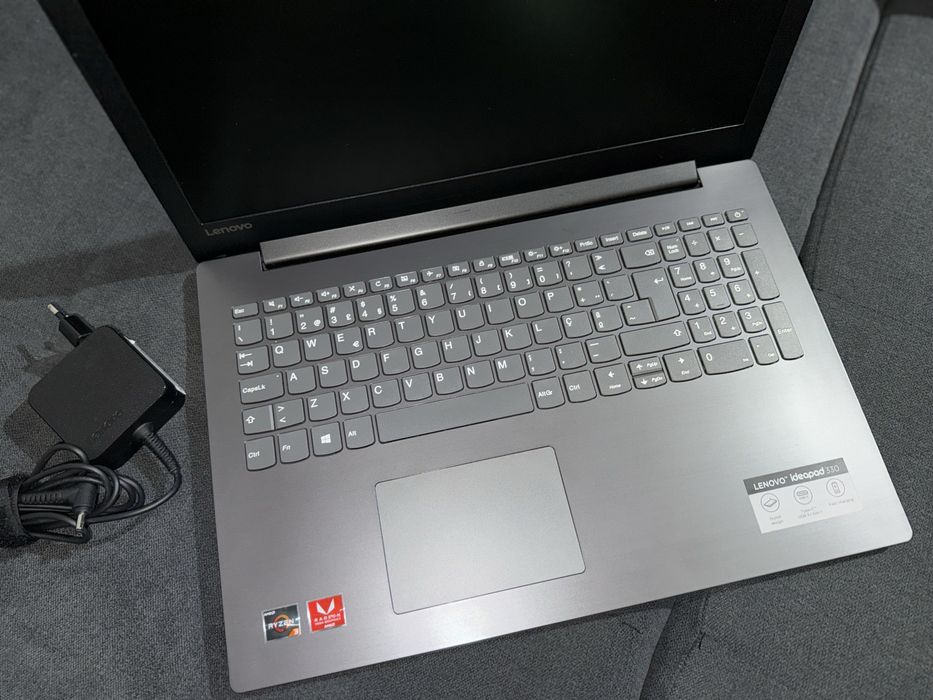 Lenovo Ideapad 330 + Mochila Lenovo (nova)
