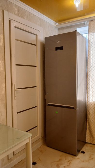 Будиночок ПОДОБОВО  зі СВІТЛОМ і теплом в ЦЕНТРІ міста !!!