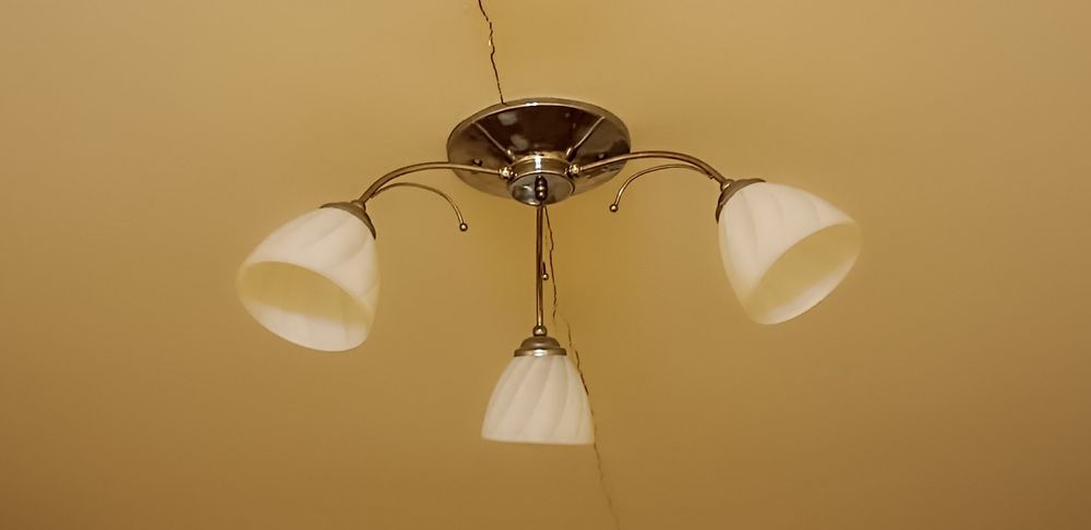 Продам світильник стельовий