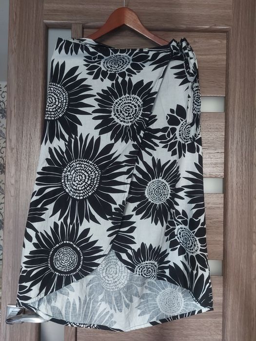 Льняная юбка на запах,  L-XL.