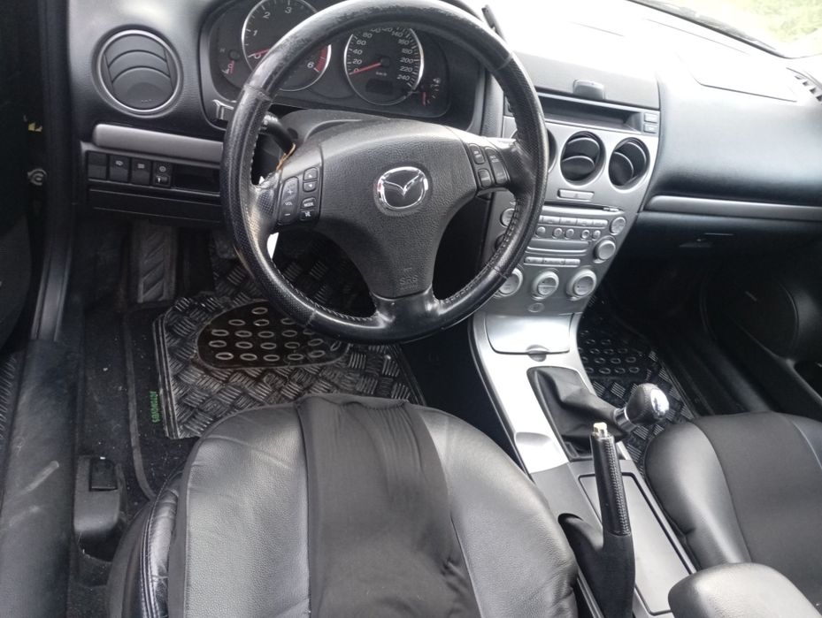 Vendo Mazda 6 completa