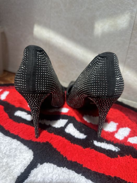 Стилтные туфли  размер 37