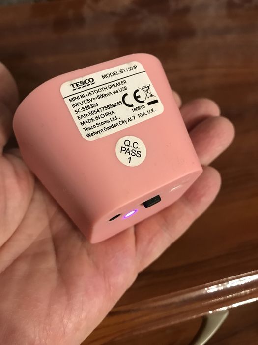 БЛЮТУС динамик, портативная колонка.