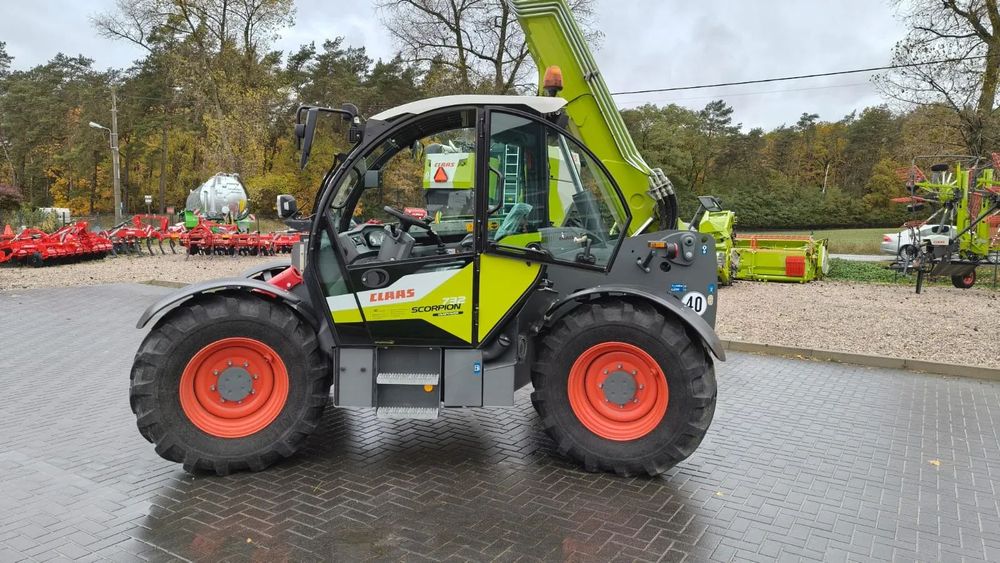 Claas SCORPION 732 VP Stage V