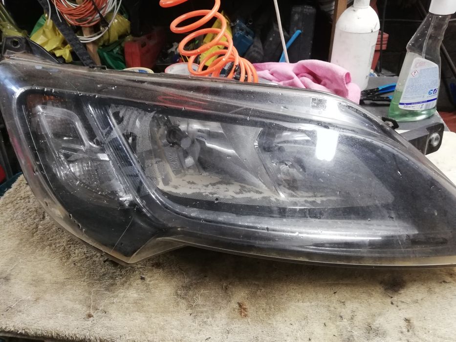 Spawanie klejenie plastiku, polerowanie kloszy,Obsluga lamp.