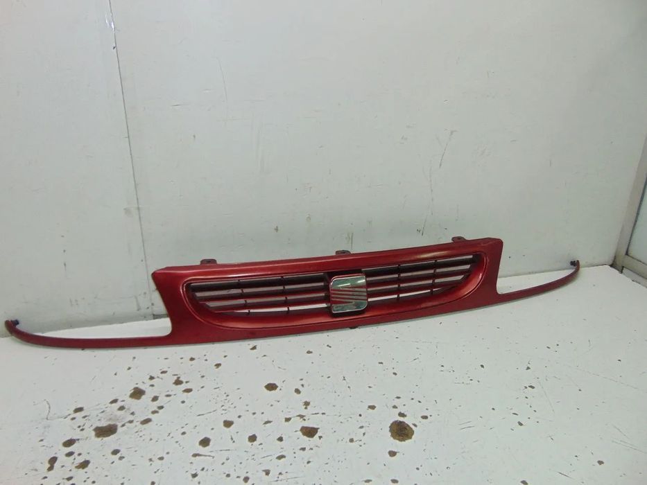 Seat ibiza grelha " nova de stock antigo