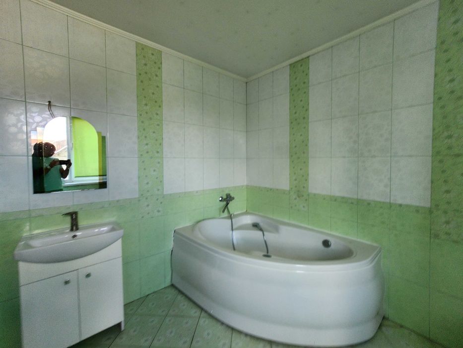 Вітаю. Продам будинок, газ, гараж, 12 соток, Боярка_Тарасівка.