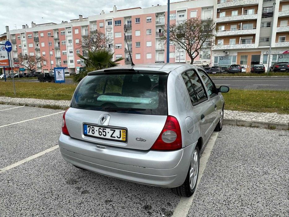 Renault Clio 2005