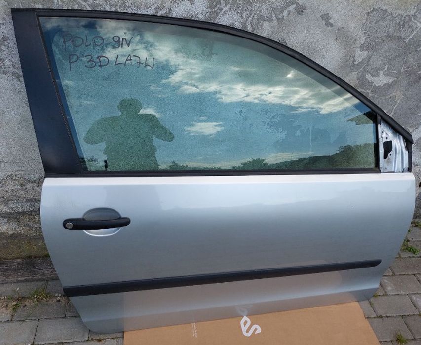 drzwi prawe przód vw polo 9n 3d la7w